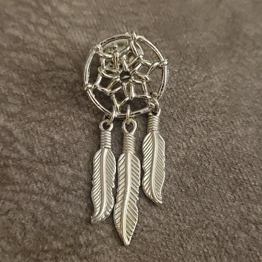 3/$30 VTG Dream Catcher Lapel Hat Pin